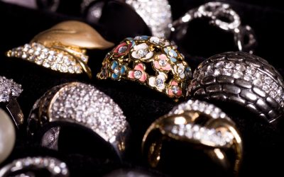 Local Vintage Jewelry Piece For Sale, Adds Timeless Charm to Your Accessories