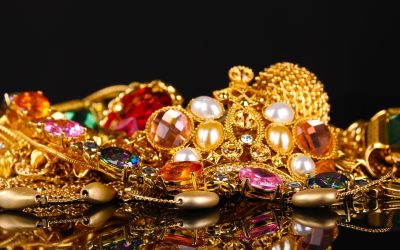 The Allure Behind Finding a Fine Vintage Jewelry Piece For Sale in Bethesda, MD Locally